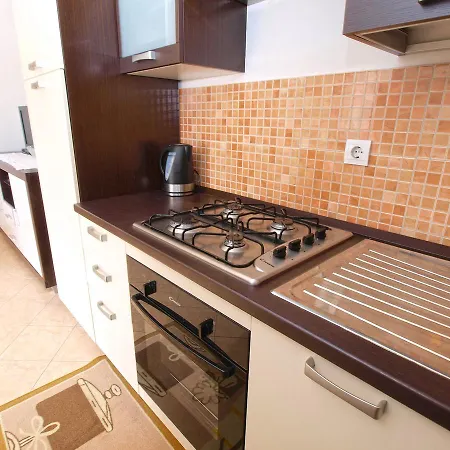 Ivan 1031 Apartment Fažana