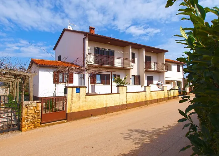 דירה Ivan 1031 *